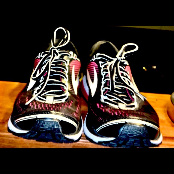 Women’s BROOKS GHOST10 size 9.5 - Picture 2 of 9